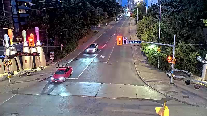 Traffic camera image at 2025-08-25 00:20:23