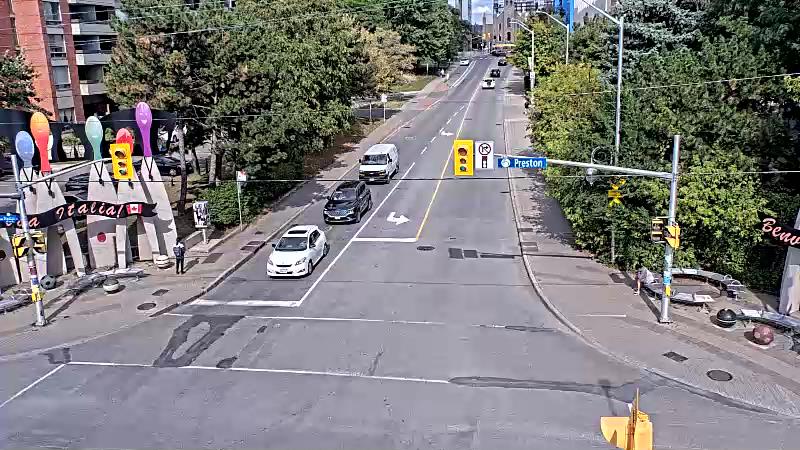 Traffic camera image at 2025-09-03 20:00:25