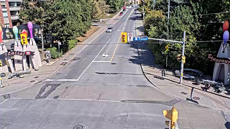 Traffic camera image at 2025-09-14 17:50:37