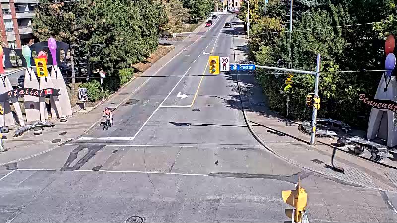 Traffic camera image at 2025-09-14 18:10:24