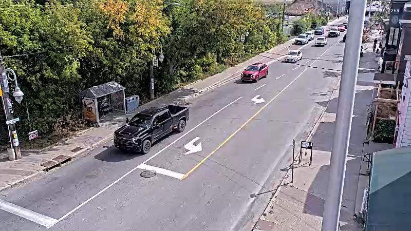 Traffic camera image at 2025-09-17 17:35:29