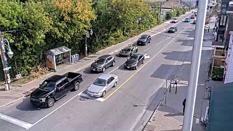 Traffic camera image at 2025-09-17 18:40:25