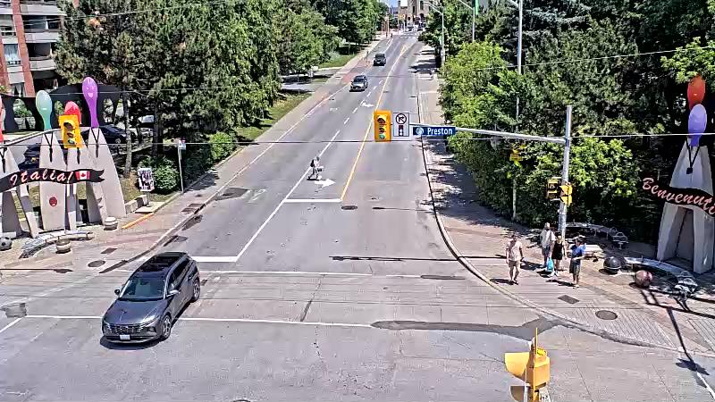 Traffic camera image at 2025-06-30 17:20:40