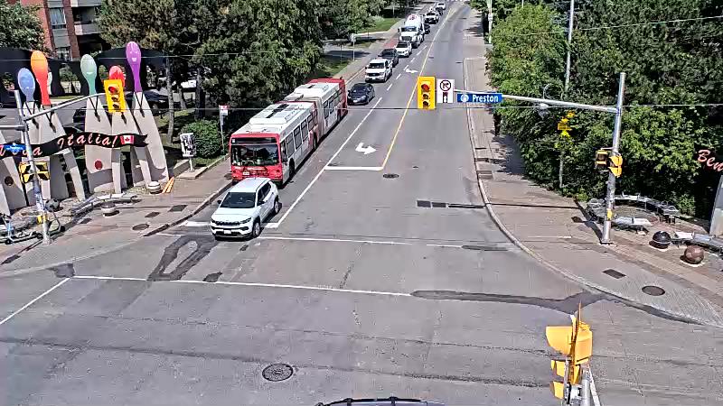 Traffic camera image at 2025-07-14 19:25:26