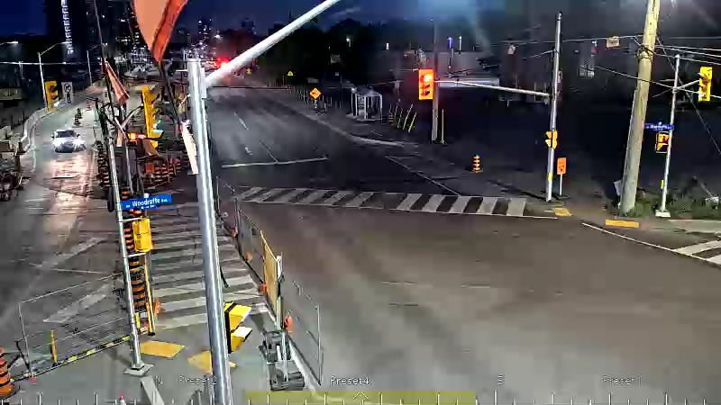 Traffic camera image at 2025-08-04 01:05:21