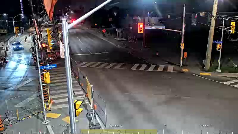 Traffic camera image at 2025-08-04 01:40:22