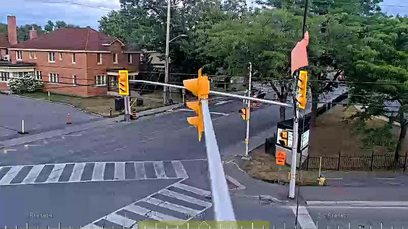 Traffic camera image at 2025-08-25 00:00:26