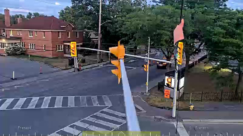 Traffic camera image at 2025-08-25 00:10:24