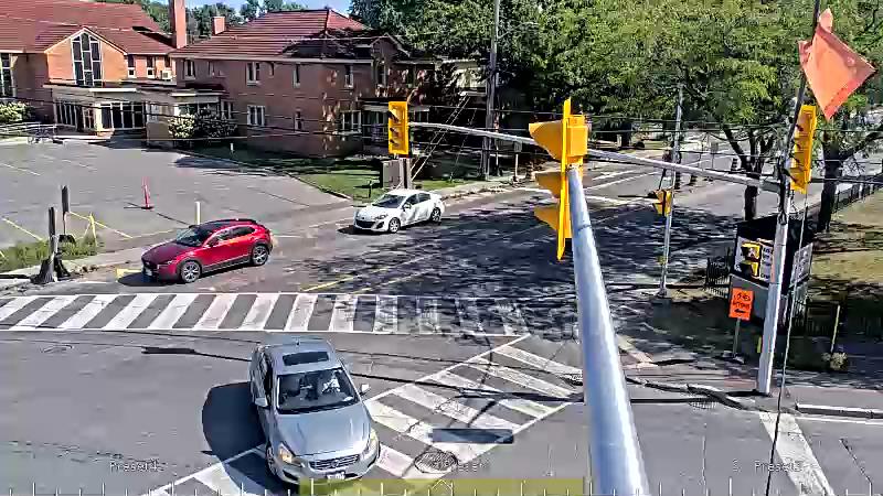 Traffic camera image at 2025-09-14 18:10:24