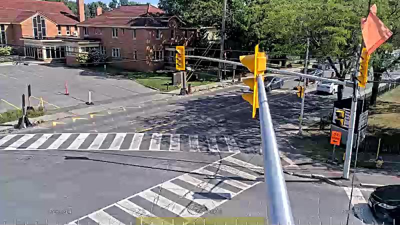 Traffic camera image at 2025-09-14 18:15:27