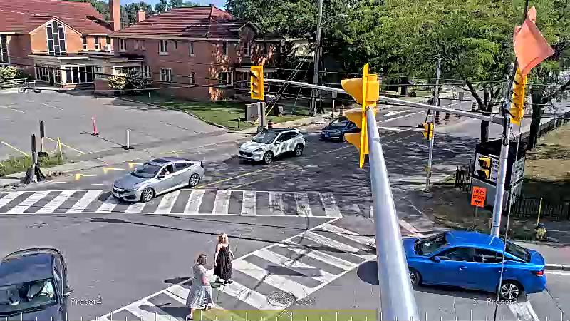 Traffic camera image at 2025-09-14 18:30:29