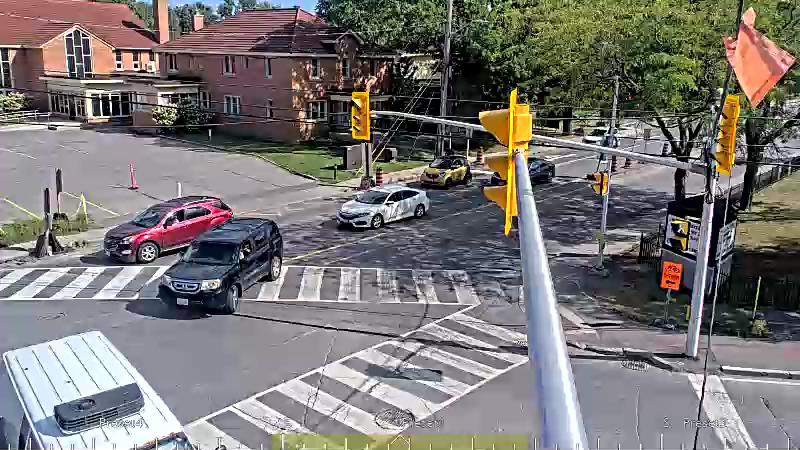 Traffic camera image at 2025-09-14 18:40:29