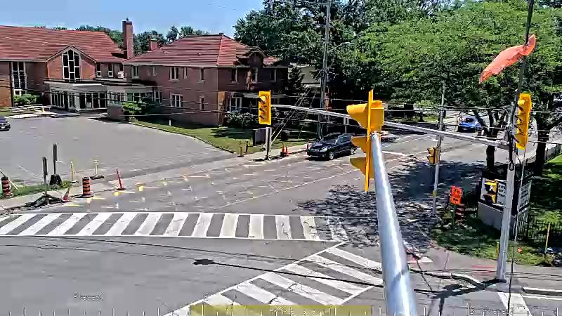 Traffic camera image at 2025-06-30 17:10:35