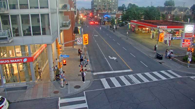 Traffic camera image at 2025-08-25 00:00:26
