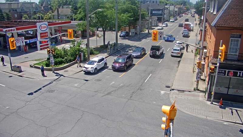 Traffic camera image at 2025-06-30 16:40:24