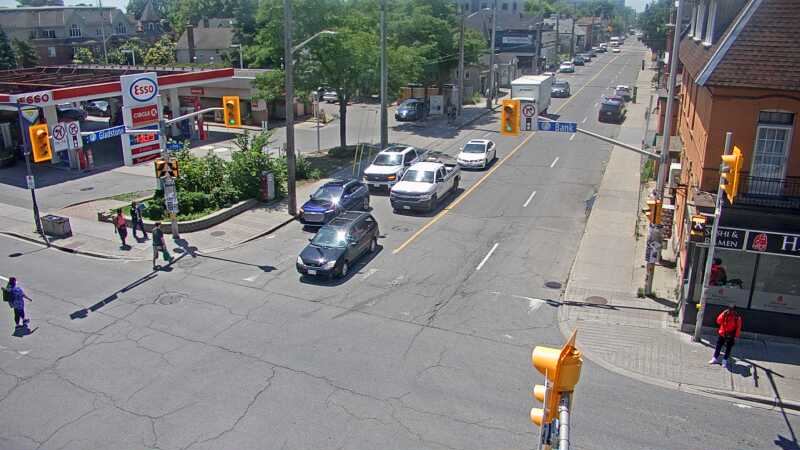Traffic camera image at 2025-06-30 17:10:35