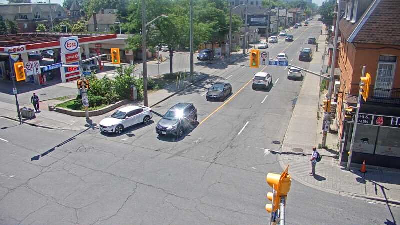 Traffic camera image at 2025-06-30 17:20:41