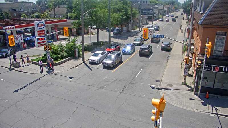 Traffic camera image at 2025-06-30 17:40:26