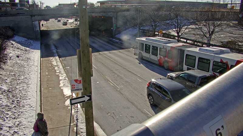 Traffic camera image at 2024-12-21 16:25:31