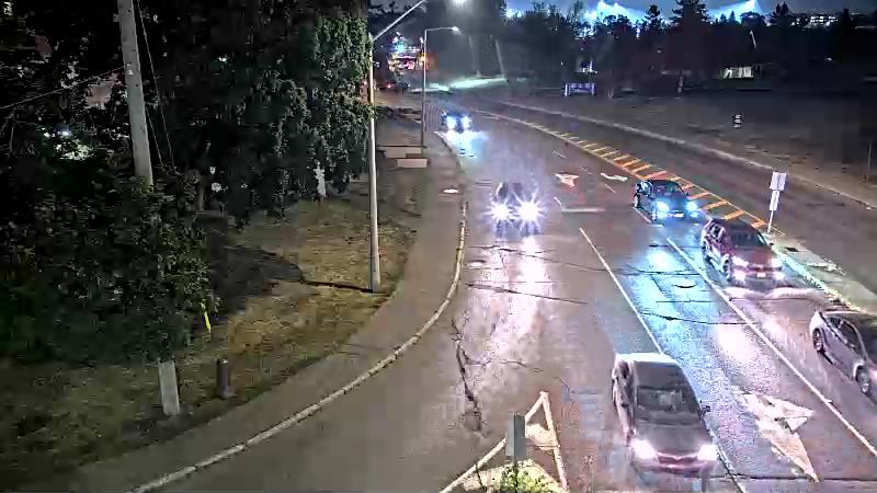 Traffic camera image at 2025-08-04 01:30:25