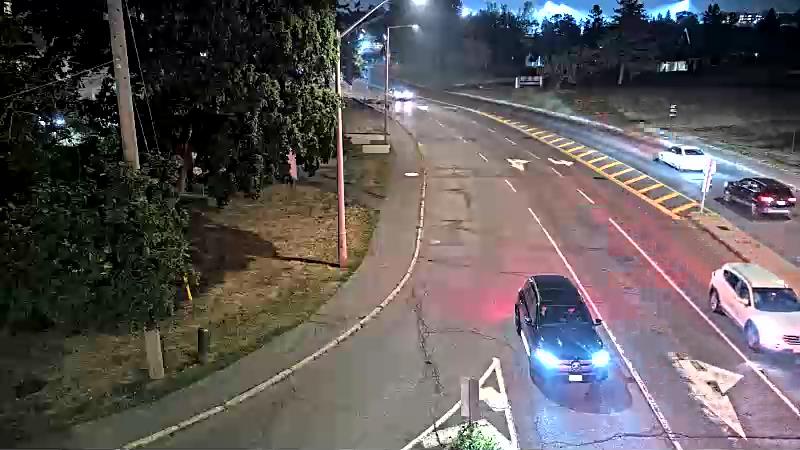 Traffic camera image at 2025-08-04 02:10:26