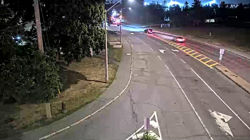 Traffic camera image at 2025-08-04 02:15:22
