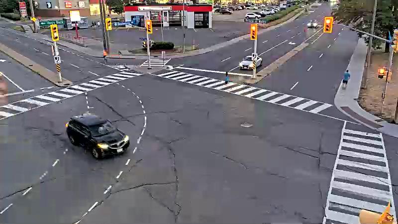 Traffic camera image at 2025-08-25 00:05:32