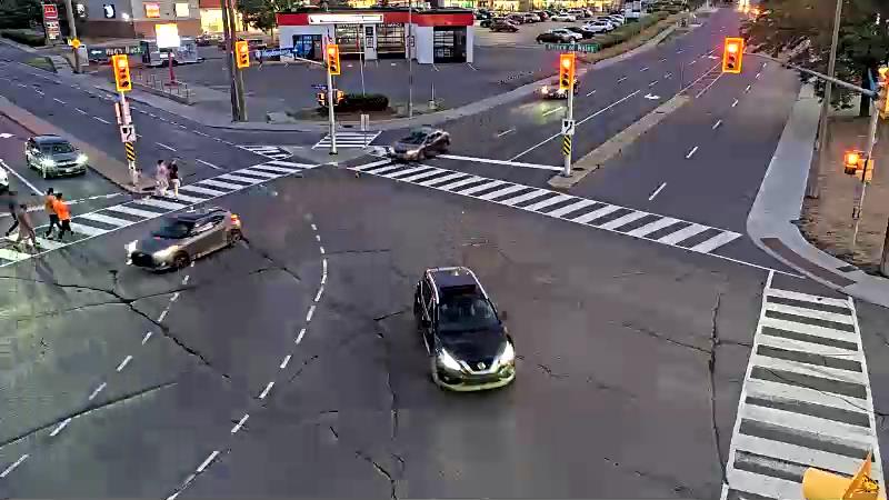 Traffic camera image at 2025-08-25 00:10:25
