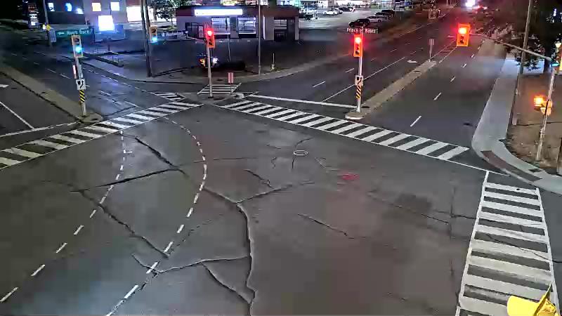 Traffic camera image at 2025-08-25 03:10:39