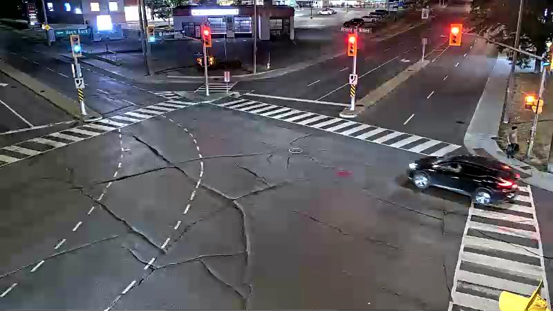 Traffic camera image at 2025-08-25 03:25:34
