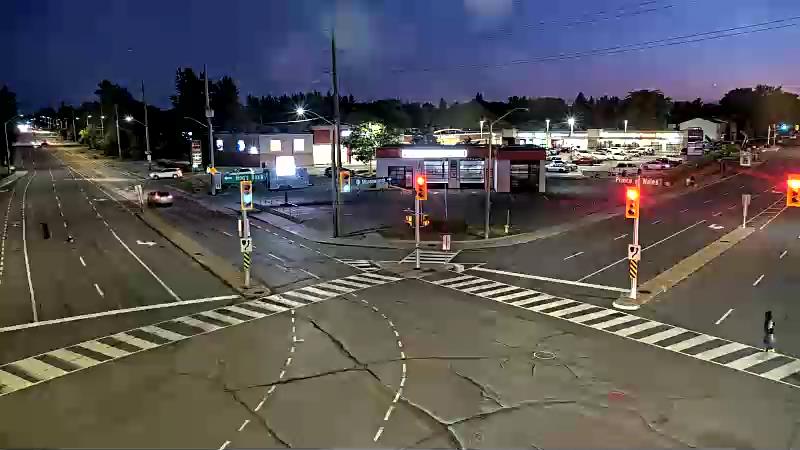 Traffic camera image at 2025-09-01 00:20:27