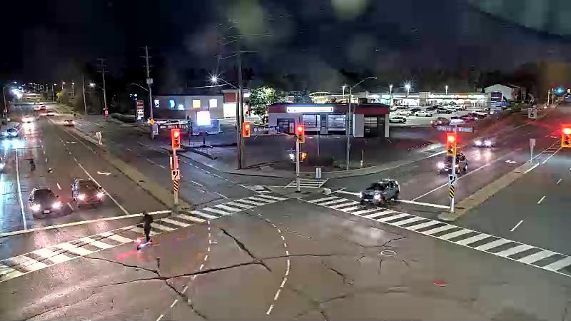 Traffic camera image at 2025-09-01 00:35:41