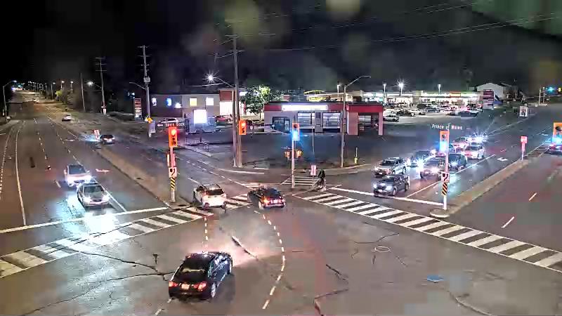 Traffic camera image at 2025-09-01 01:01:04