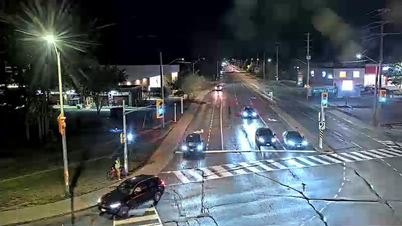 Traffic camera image at 2025-09-18 00:30:28