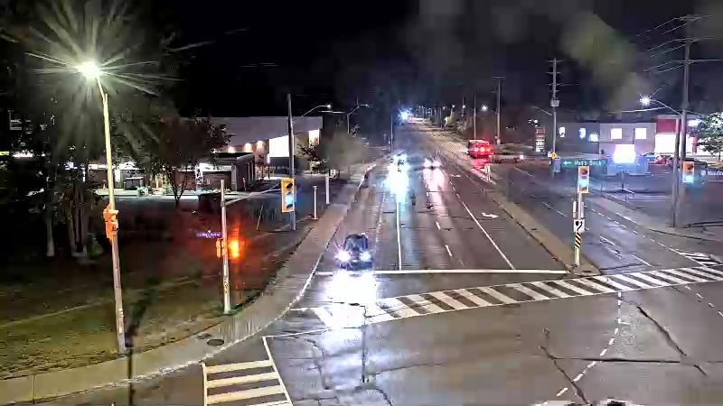 Traffic camera image at 2025-09-18 00:40:27