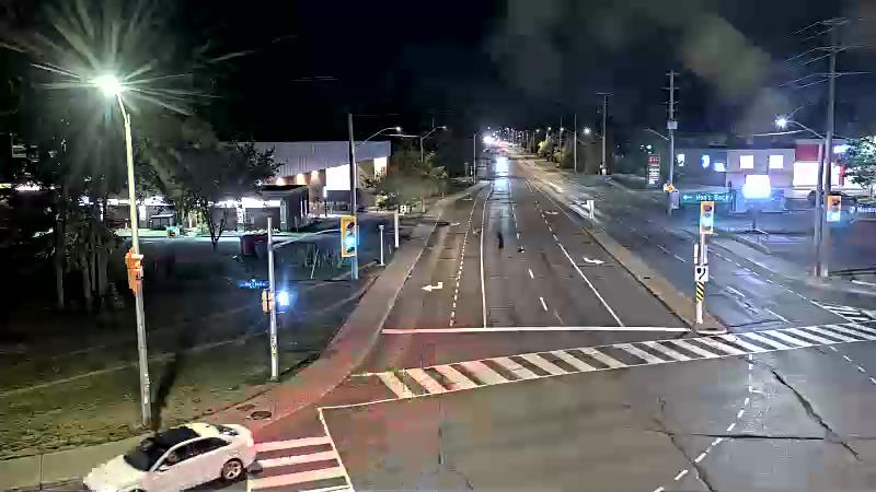 Traffic camera image at 2025-09-18 01:05:21