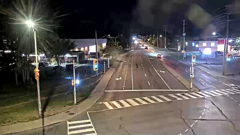 Traffic camera image at 2025-09-18 01:35:25