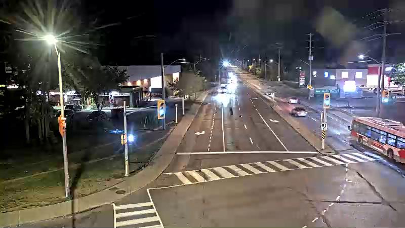 Traffic camera image at 2025-09-18 01:40:25