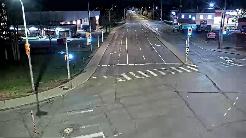 Traffic camera image at 2025-05-09 08:00:21